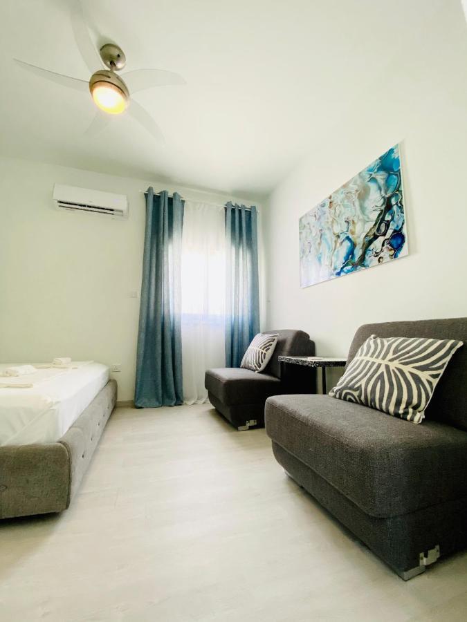 Sandy Bay Villa Ayía Nápa Extérieur photo