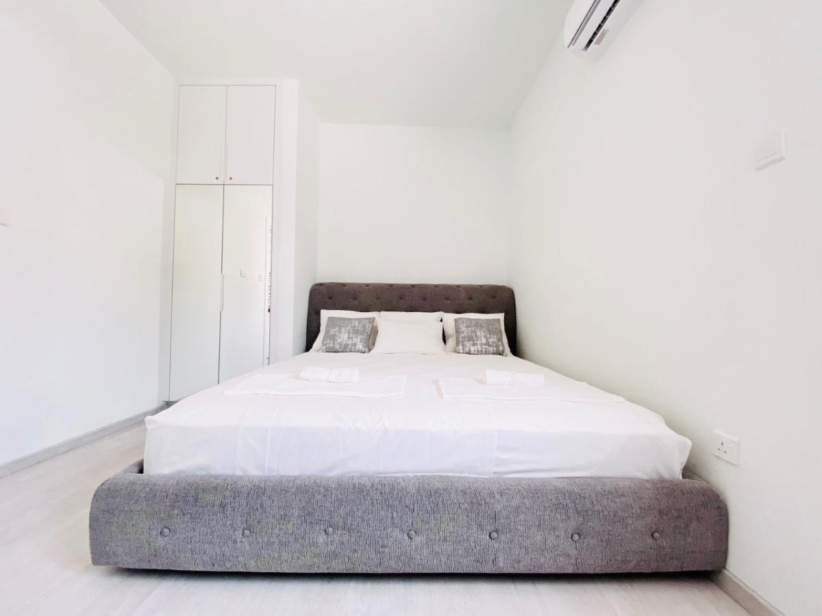 Sandy Bay Villa Ayía Nápa Extérieur photo