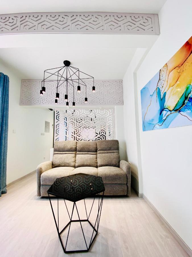Sandy Bay Villa Ayía Nápa Extérieur photo